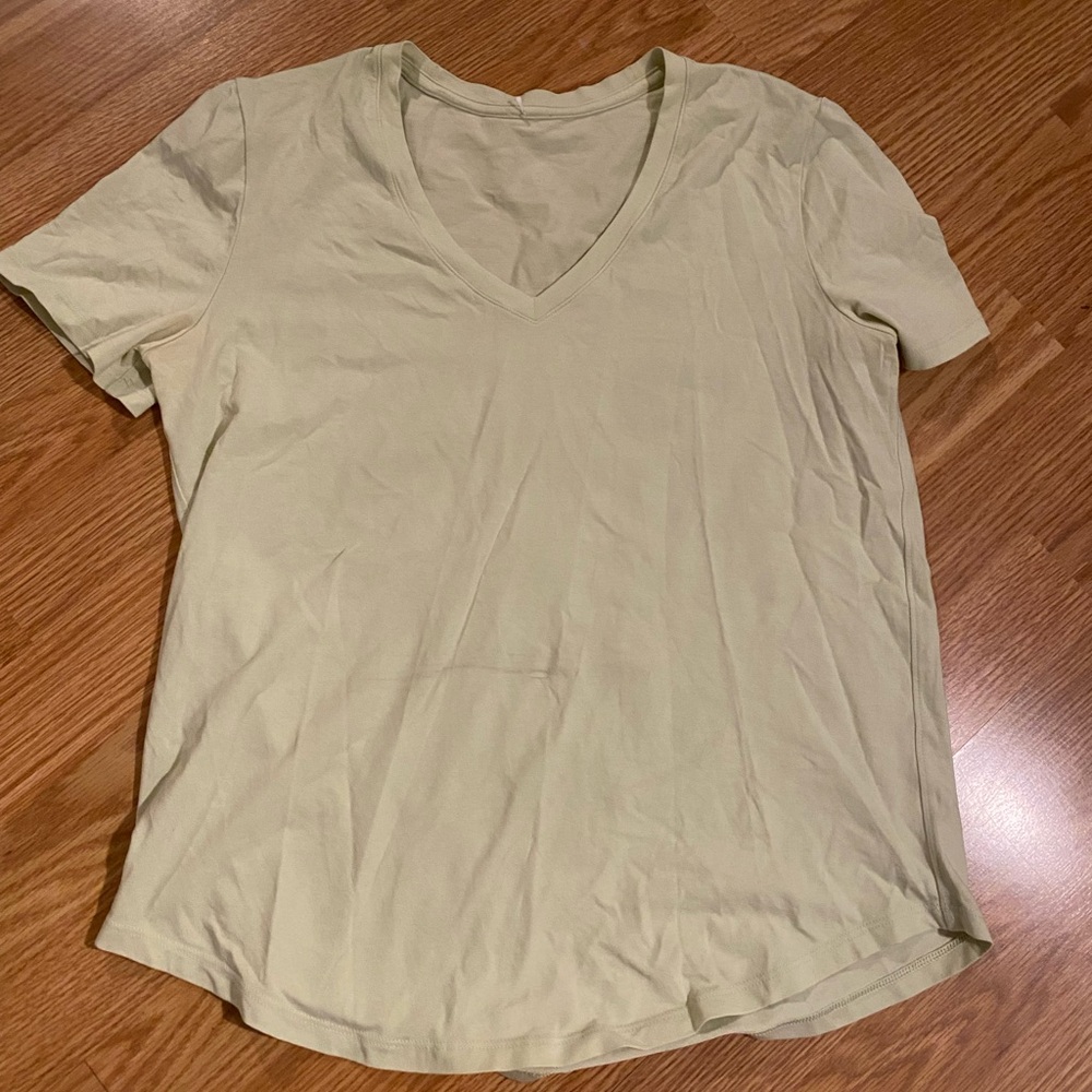 Lululemon athletic shirt